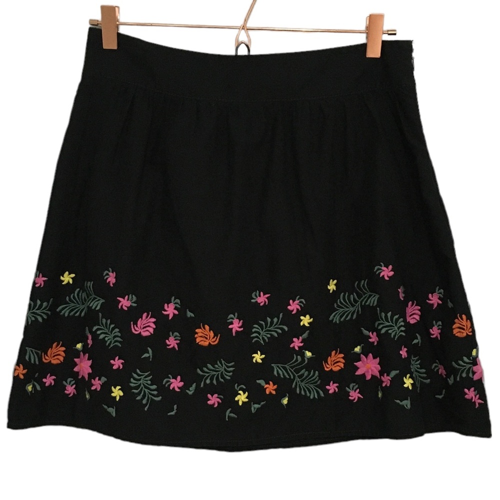 Ann Taylor LOFT Floral Embroidered Skirt